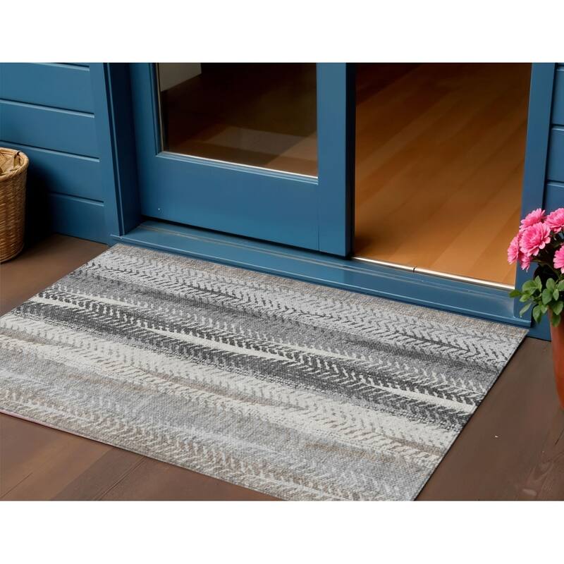 HomeRoots Botanical Leaves Transitional Rectangle Outdoor Rug - 3' x 5'