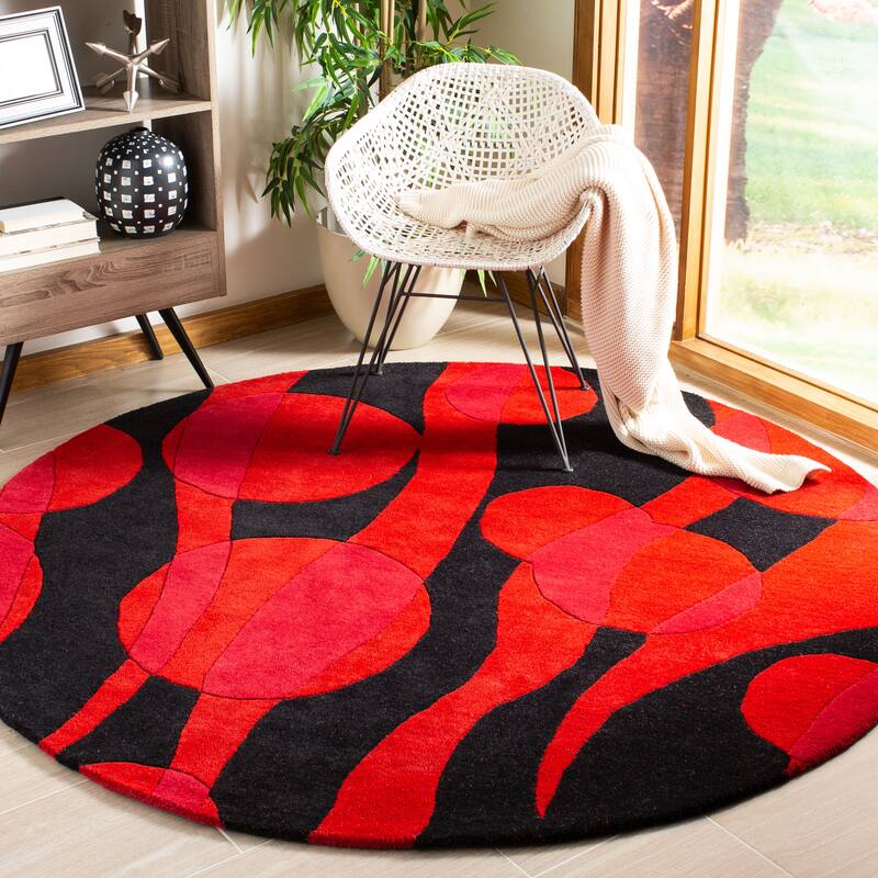 SAFAVIEH Handmade Soho Tawny Floral N.Z. Wool Rug - 6' Round - Black/Red