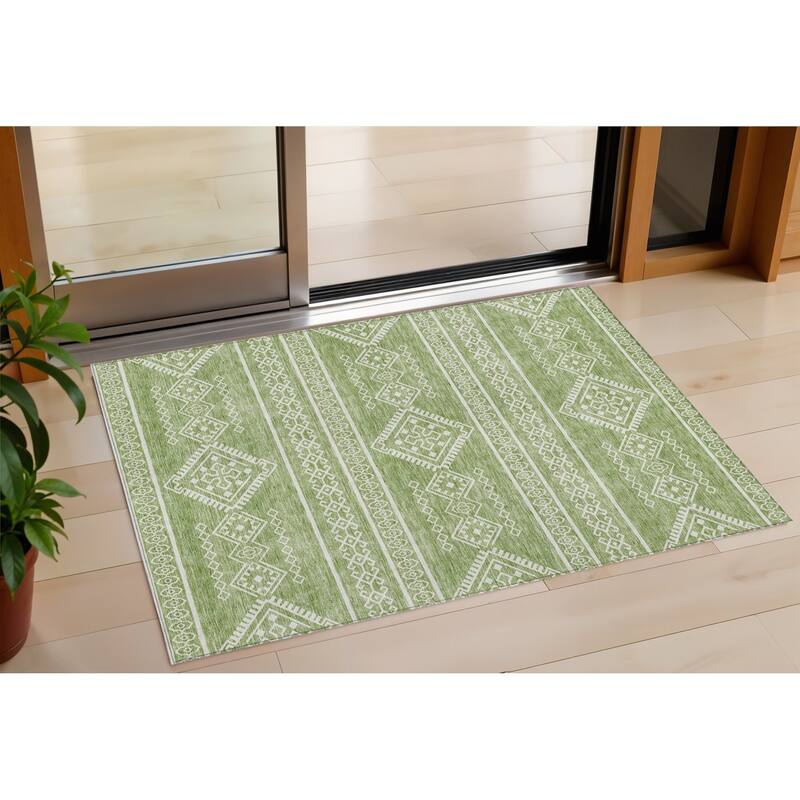 HomeRoots Southwestern Transitional Rectangle Outdoor Rug - 3' x 5'