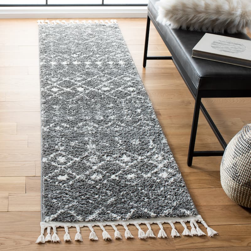 SAFAVIEH Berber Fringe Dashurije Leatha Trellis Rug - 2'2" x 8' Runner