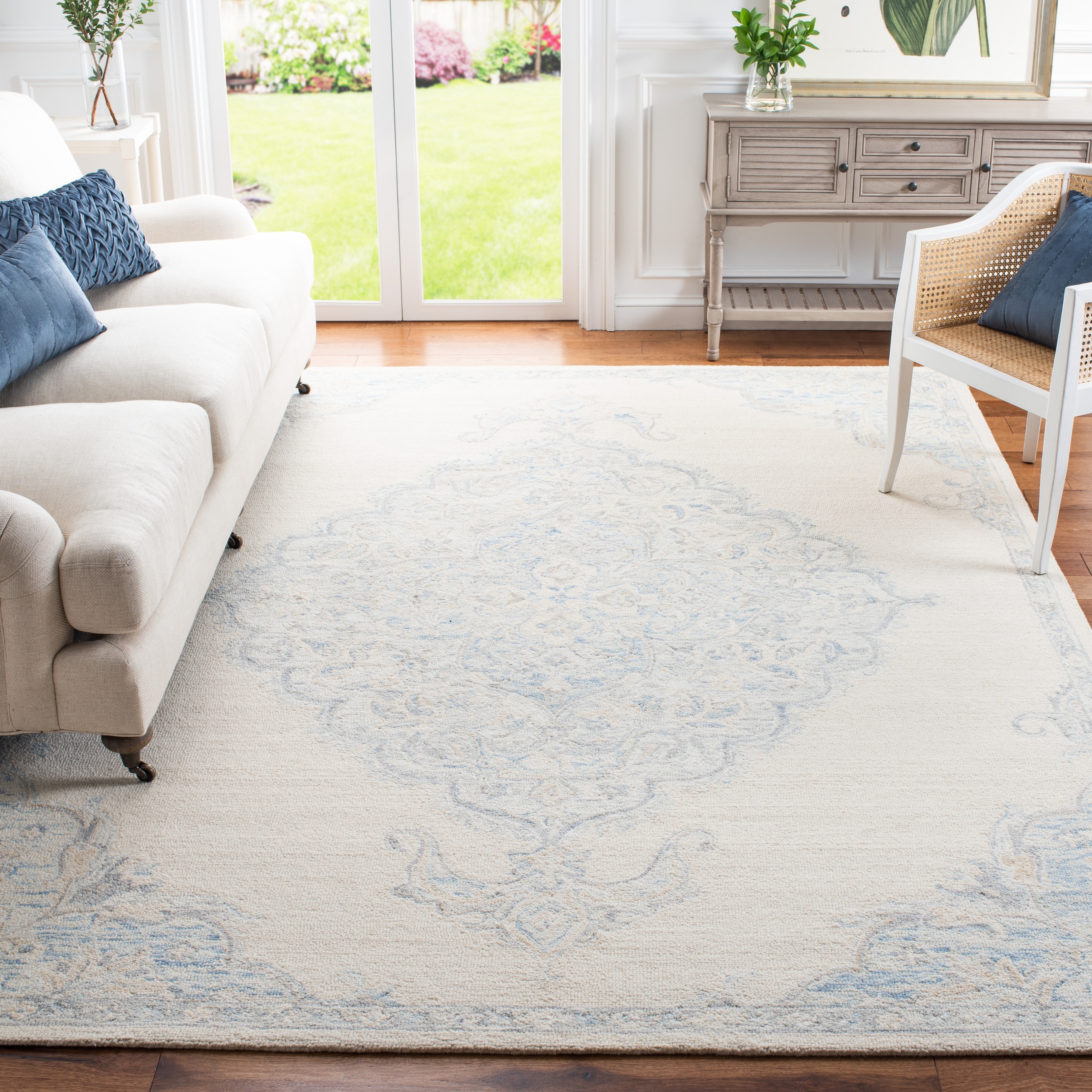 SAFAVIEH Handmade Micro-Loop Dijana Wool Rug