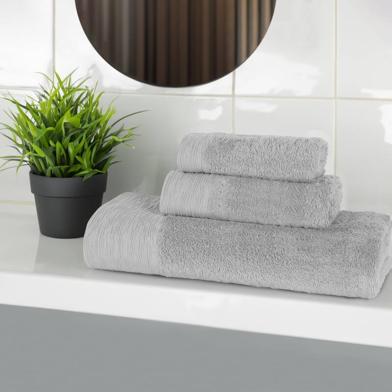 Superior Sierra Rayon From Bamboo Cotton Blend 3 Piece Bathroom Towel Set - Platinum