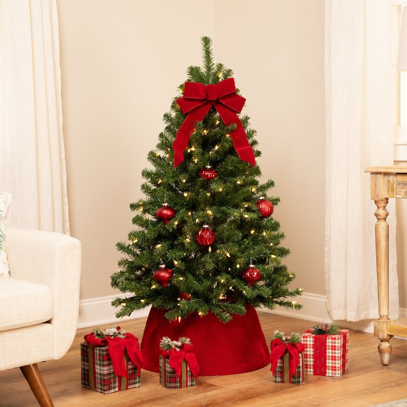 Pre-Lit Pendleton Spruce Full Artificial Christmas Tree - 4.5' - Clear Lights - 4.5 Foot