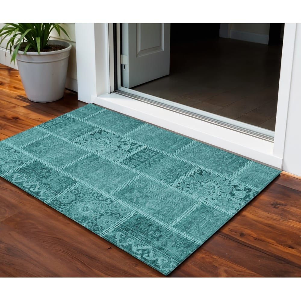 HomeRoots Patchwork Transitional Rectangle Outdoor Rug