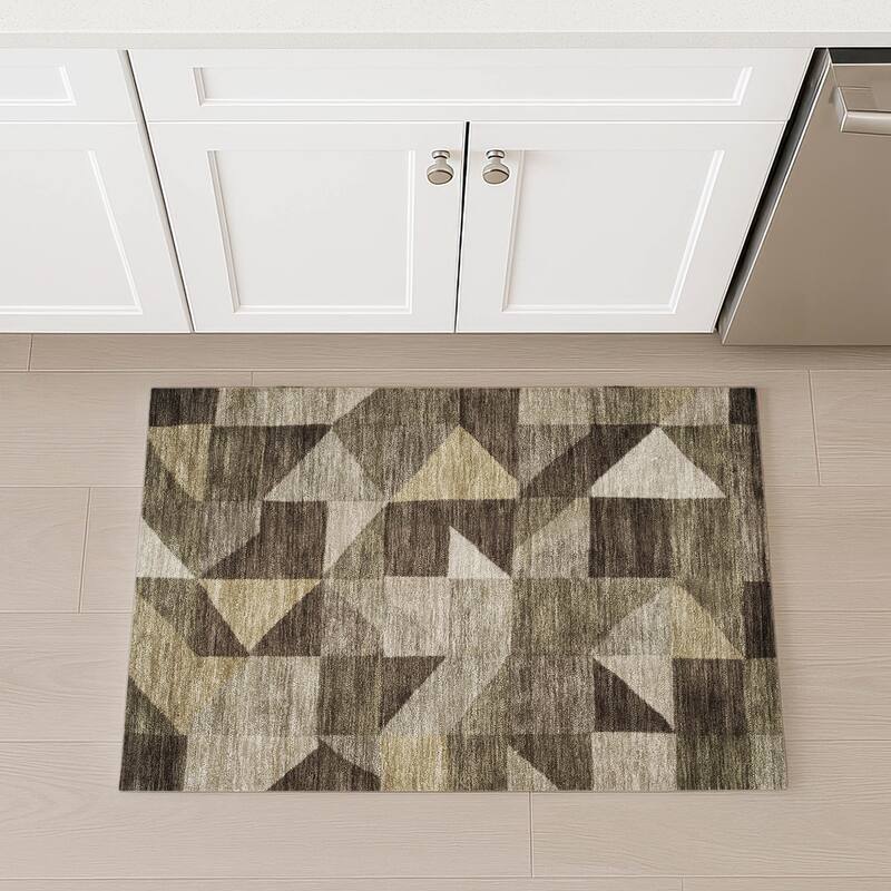 Machine Washable Indoor/ Outdoor Geo Rubi Chantille Rug