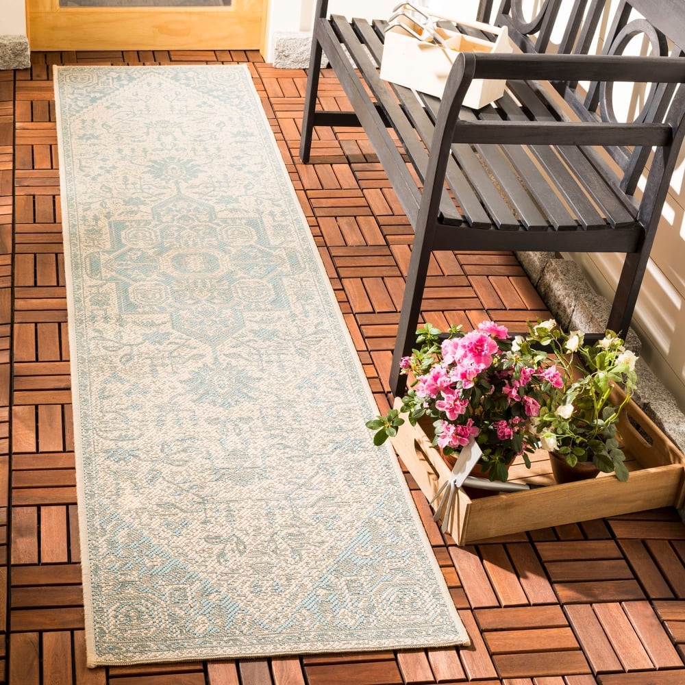 SAFAVIEH Beach House Caoimhe Indoor/ Outdoor Patio Backyard Rug