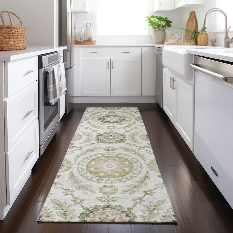 Machine Washable Indoor/ Outdoor Chantille Boho Suzani Rug