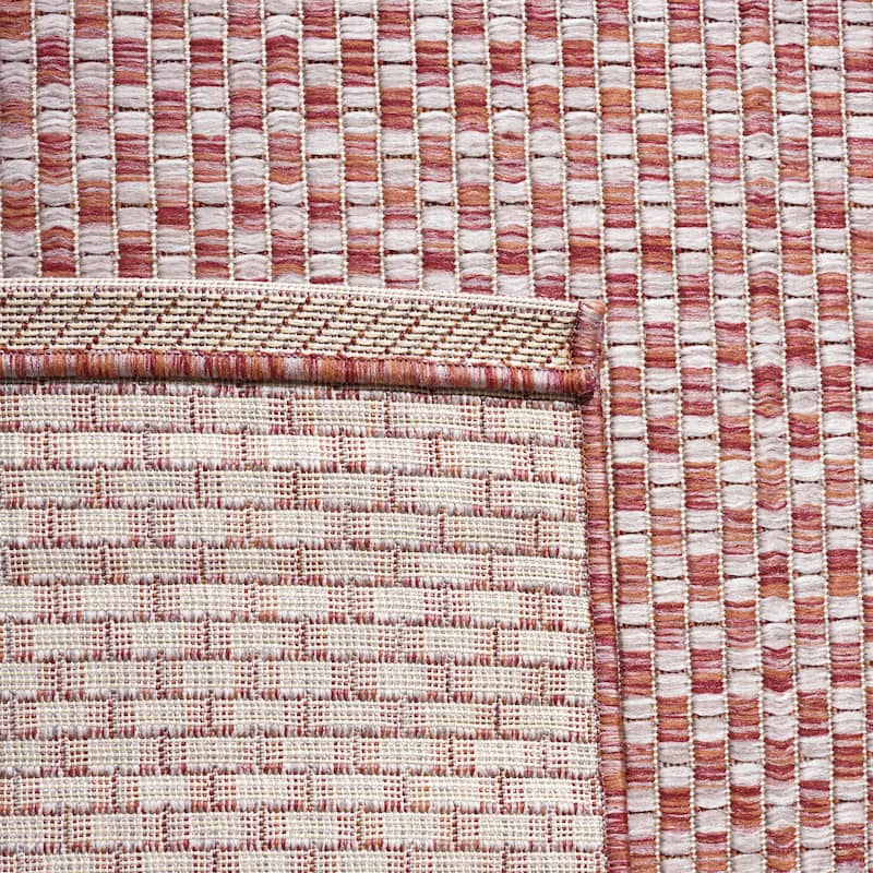 SAFAVIEH Courtyard Judi Indoor/ Outdoor Patio Backyard Rug