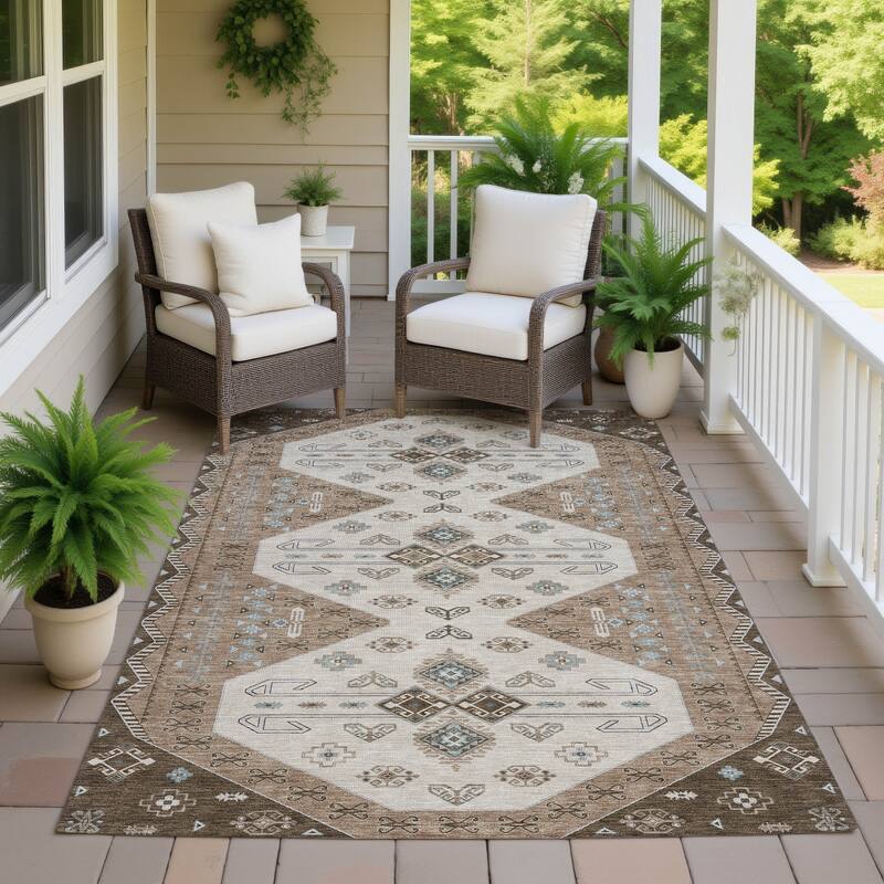 Machine Washable Indoor/ Outdoor Global Hiawatha Chantille Rug