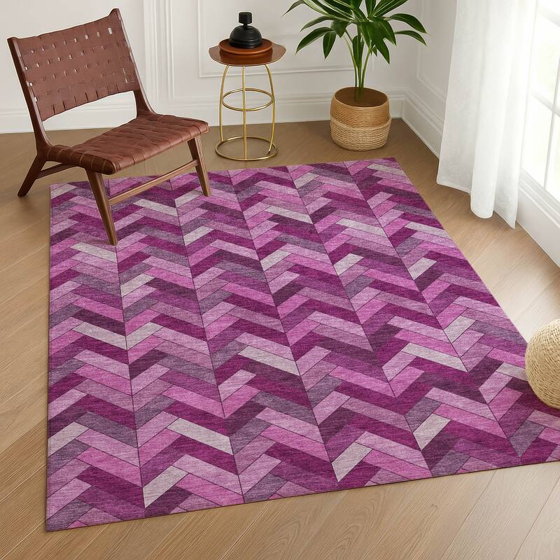 Machine Washable Indoor/ Outdoor Modern Chevron Chantille Rug