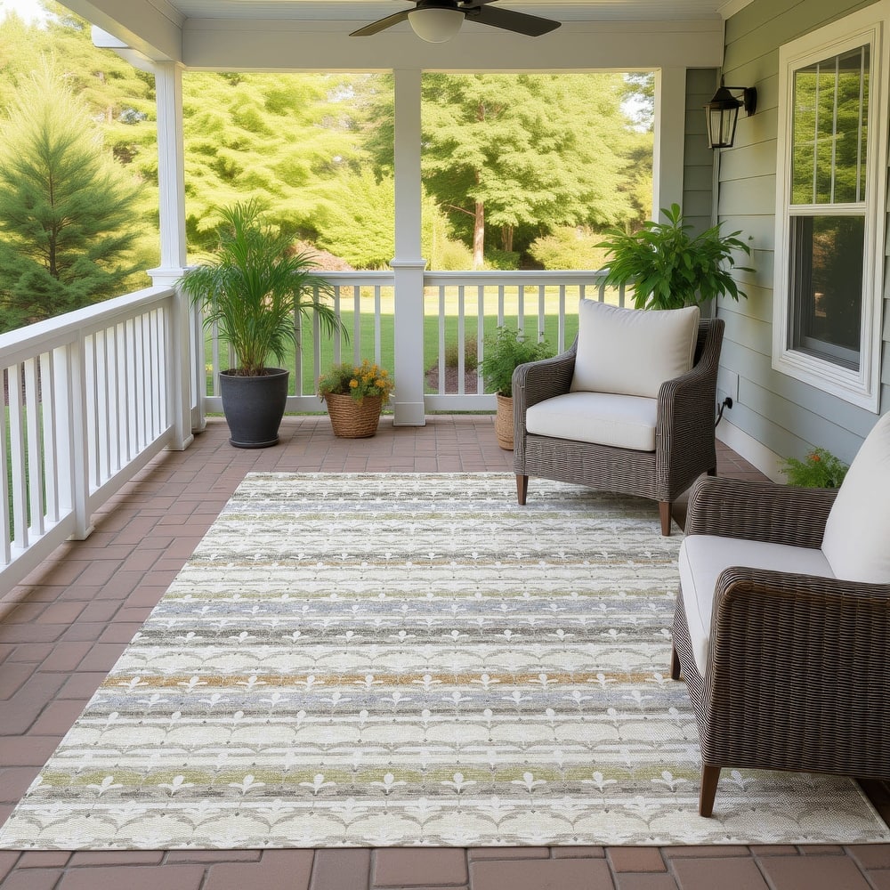 Machine Washable Indoor/ Outdoor Stripe Bramlage Chantille Rug