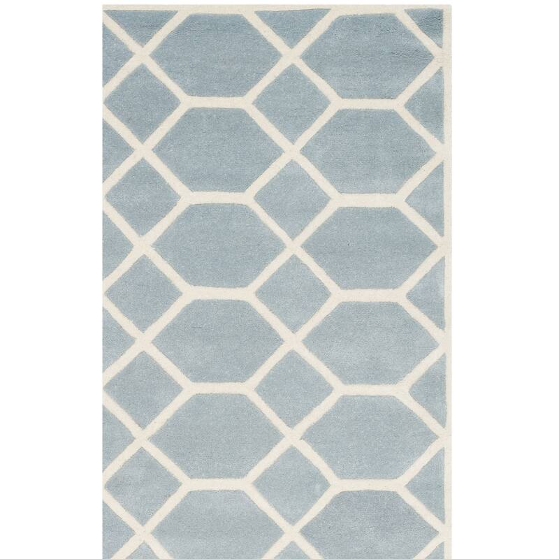 SAFAVIEH Handmade Chatham Urtza Modern Wool Rug