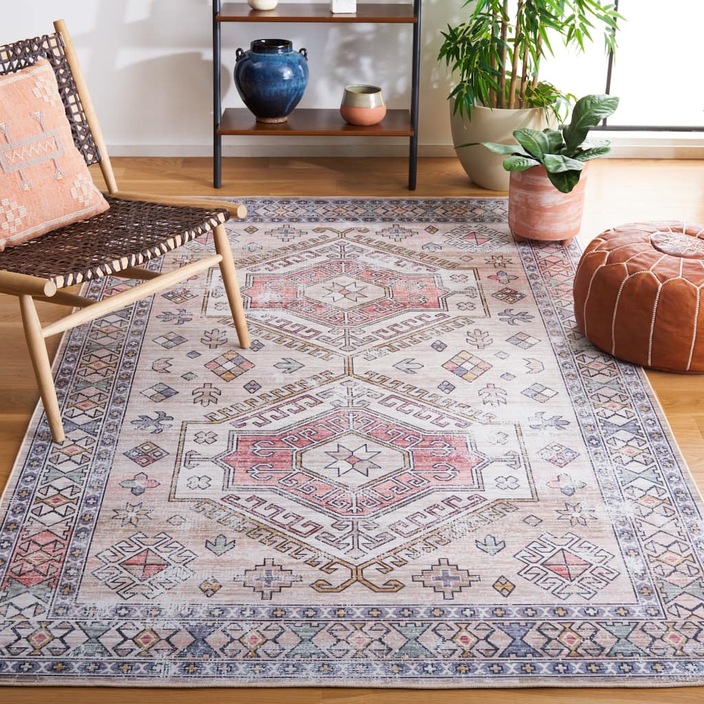 SAFAVIEH Tucson Machine Washable Slip Resistant Imogene Boho Tribal