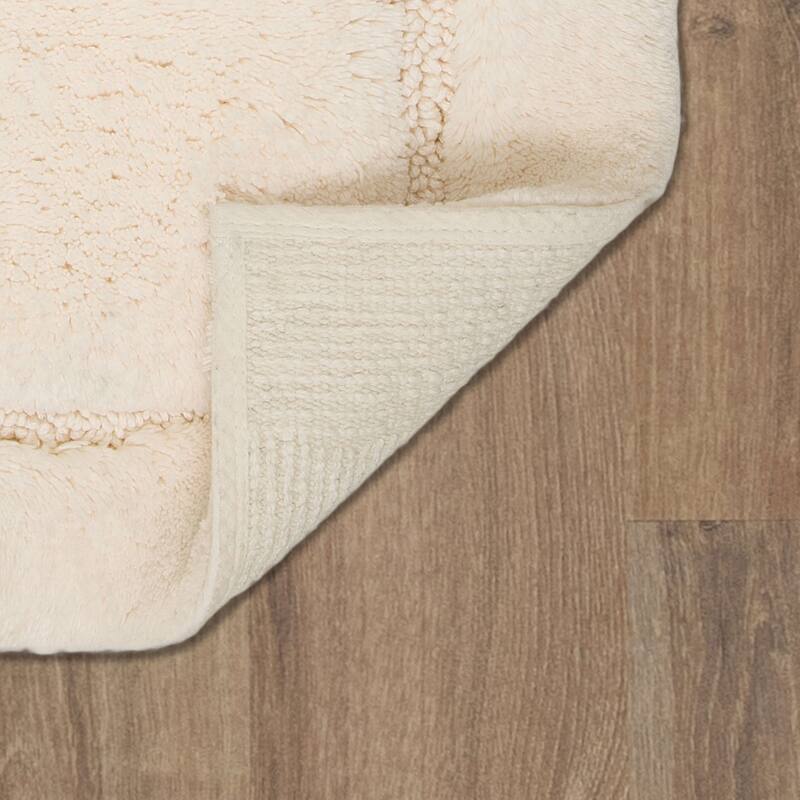 Mohawk Home Regency Bath Rug