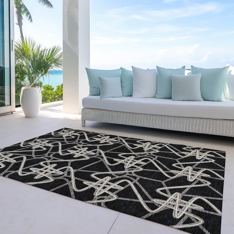 Machine Washable Indoor/ Outdoor Contemporary Links Chantille Rug - Black - 5' x 7'6"