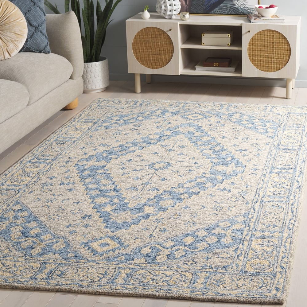 SAFAVIEH Handmade Metro Hildegarda Wool Rug