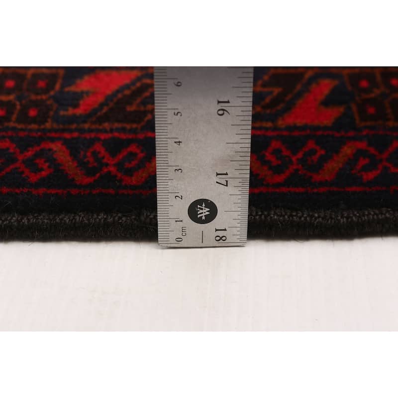 Teimani Red Rug 3'9" x 7'7" - 3'9 x 7'7