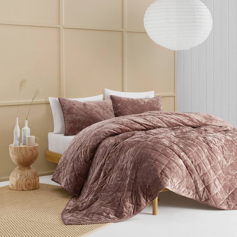 Beaute Living Diamond Velvet 3 Piece Quilt Set