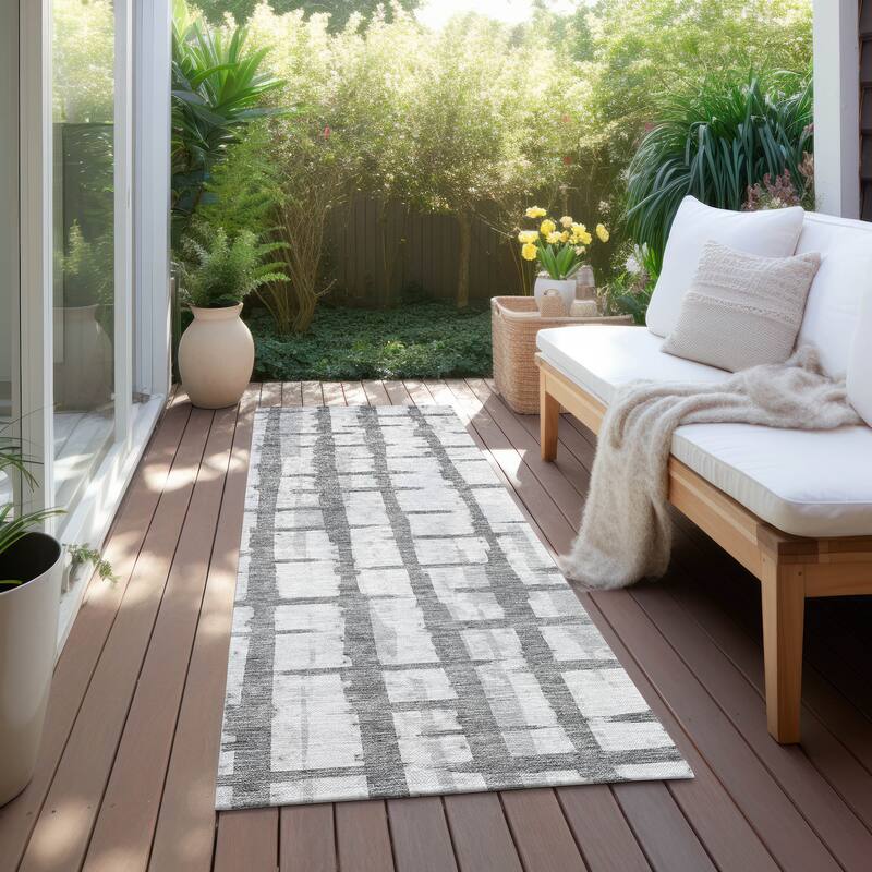 Machine Washable Indoor/ Outdoor Chantille Contemporary Rug - Gray - 2'3" x 7'6"