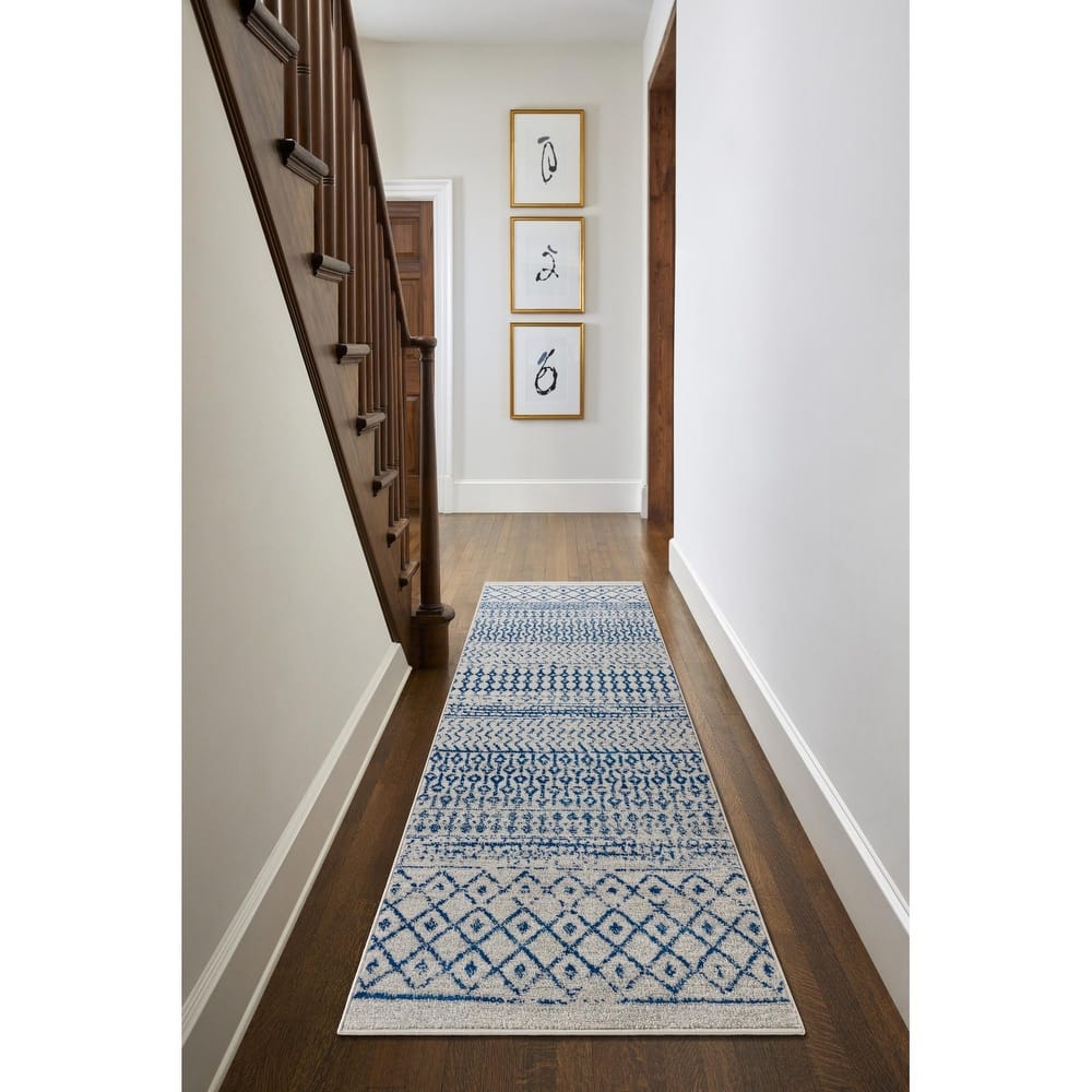 Livabliss Elaziz Moroccan Geometric Area Rug