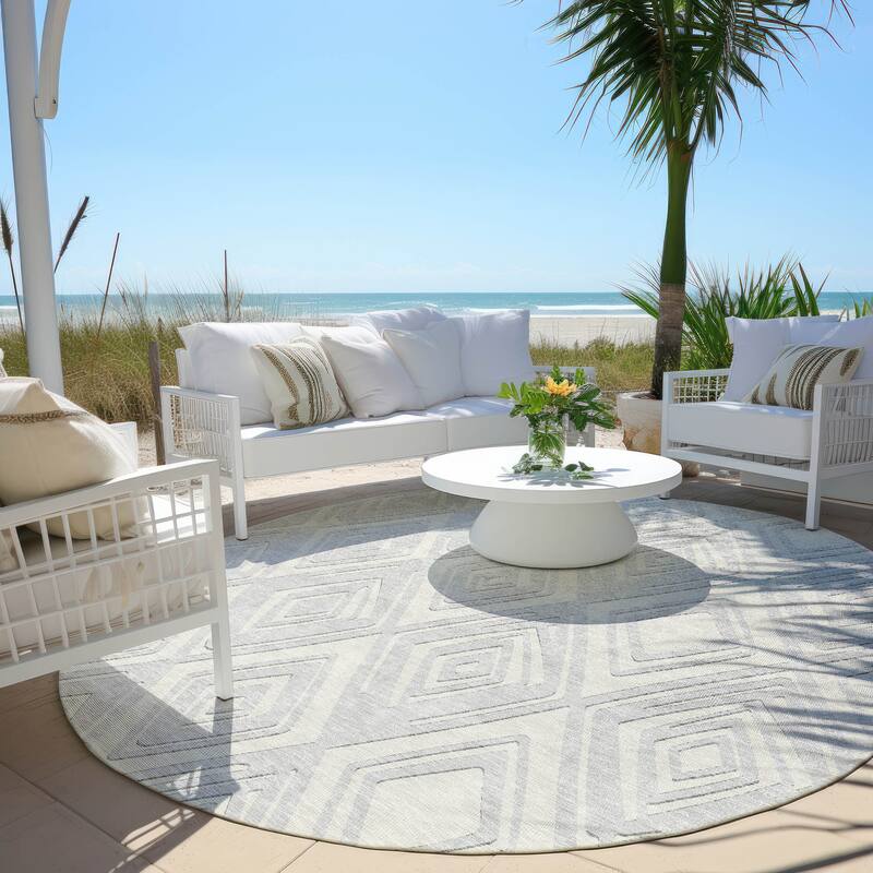 Machine Washable Indoor/ Outdoor Chantille Contemporary Diamonds Rug - Silver - 8' x 8'
