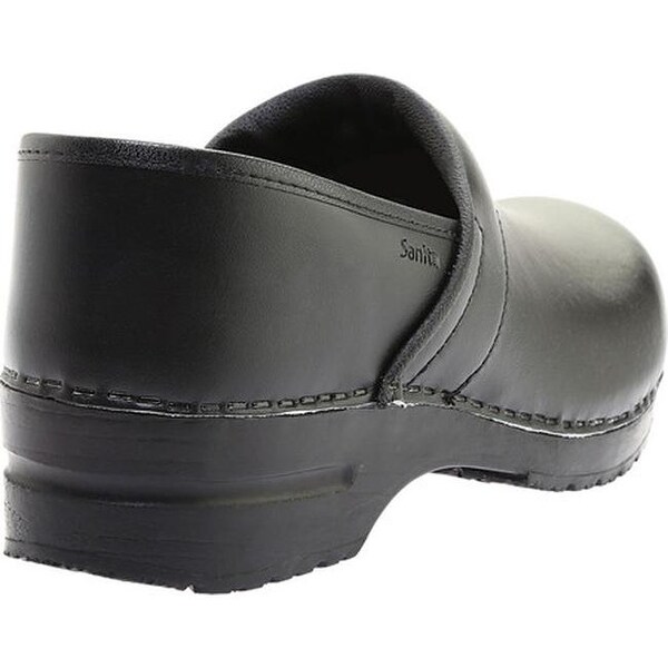 sanita professional clogs