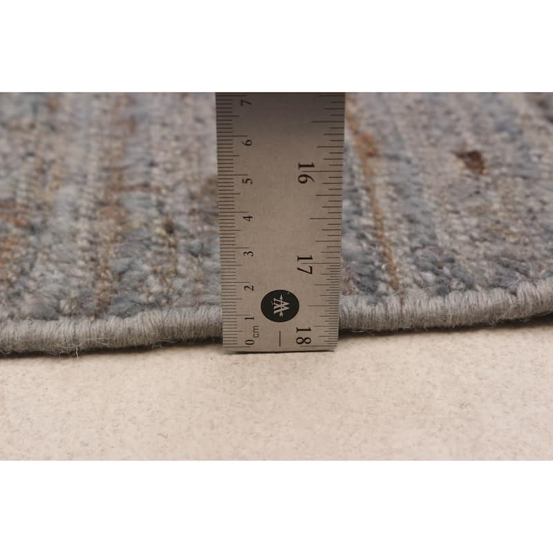 ECARPETGALLERY Hand-knotted Peshawar Ziegler Light Grey Wool Rug - 5'11 x 8'6