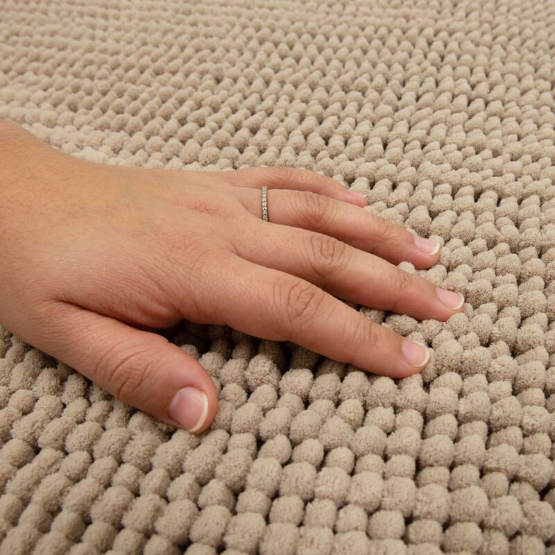 Mohawk Home Homespun Noodle Bath Rug
