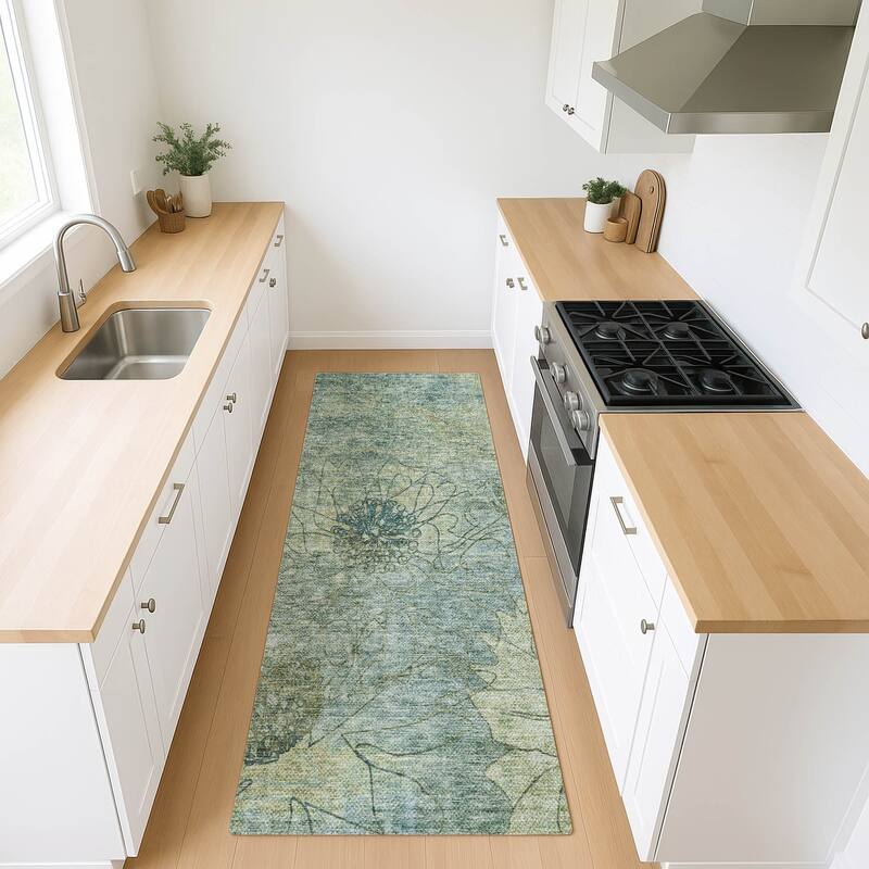 Machine Washable Indoor/ Outdoor Contemporary Floral Chantille Rug