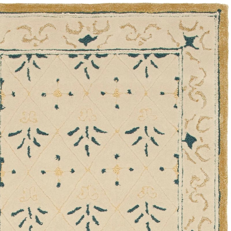 SAFAVIEH Handmade Easy Care Barbie Oriental Rug
