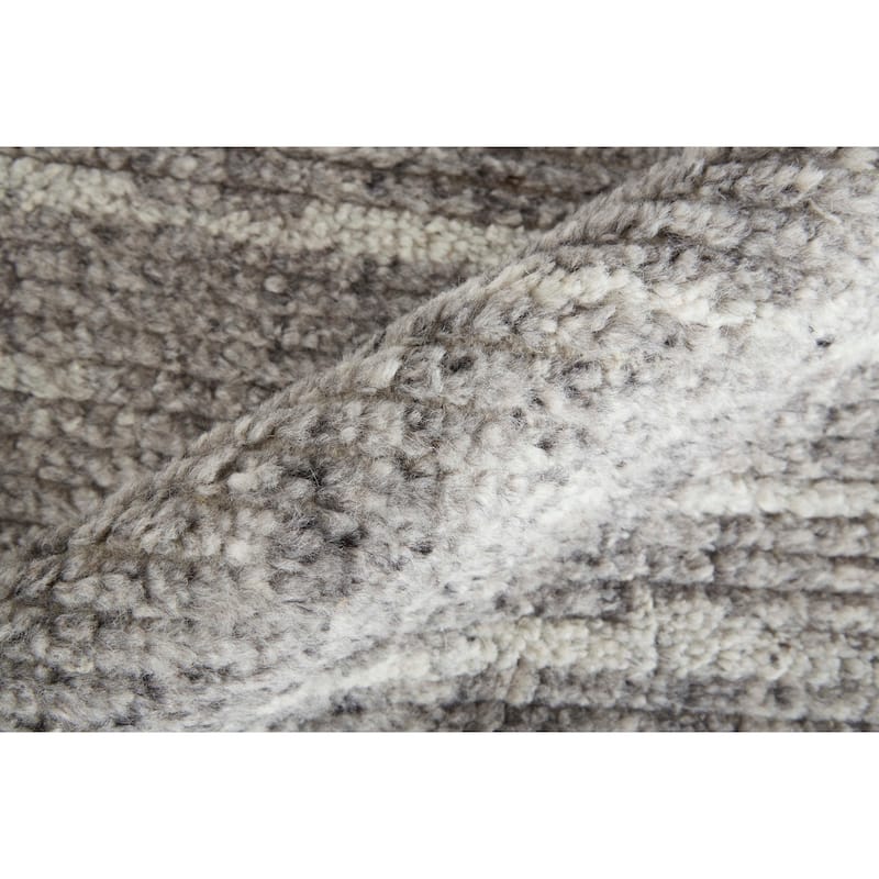 Grand Bazaar Rheed Hand Knotted Checkered Modern Area Rug