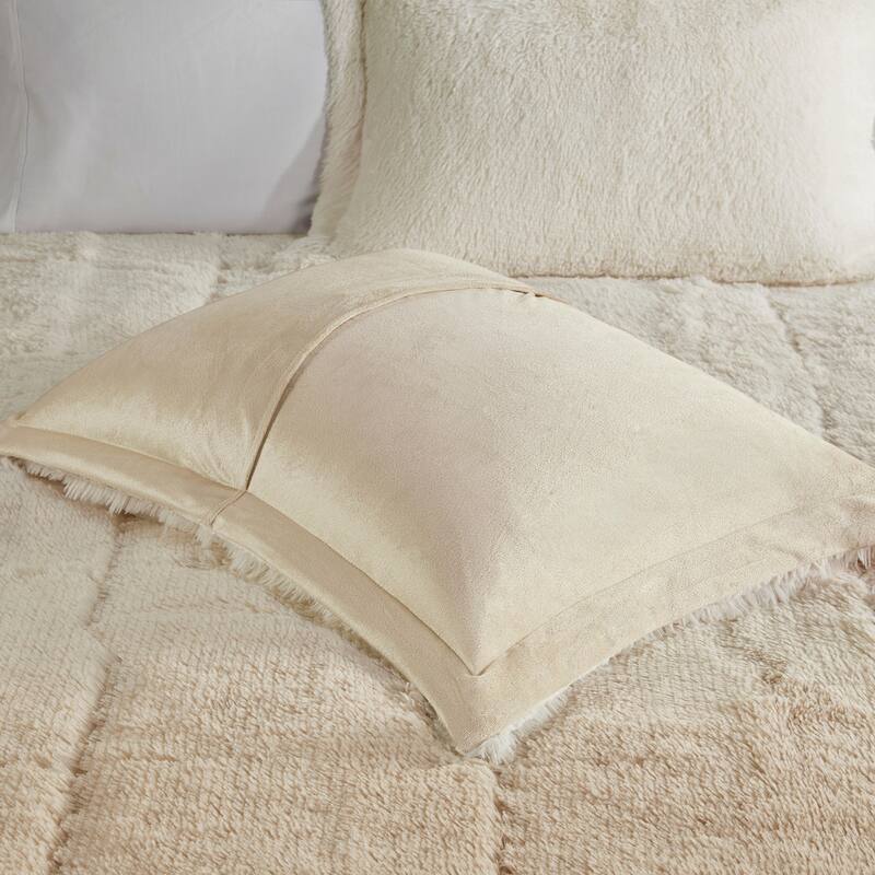 Intelligent Design Ella Ombre Shaggy Long Fur Comforter Mini Set