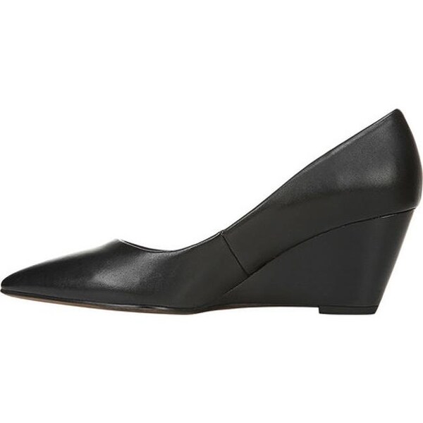 franco sarto pointed toe wedge