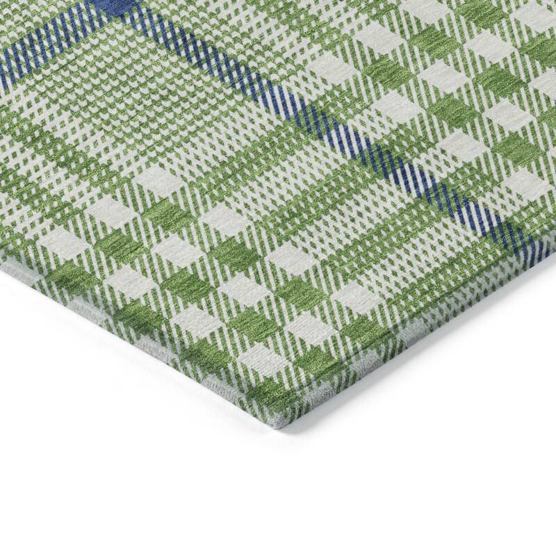 HomeRoots Plaid Transitional Rectangle Outdoor Rug