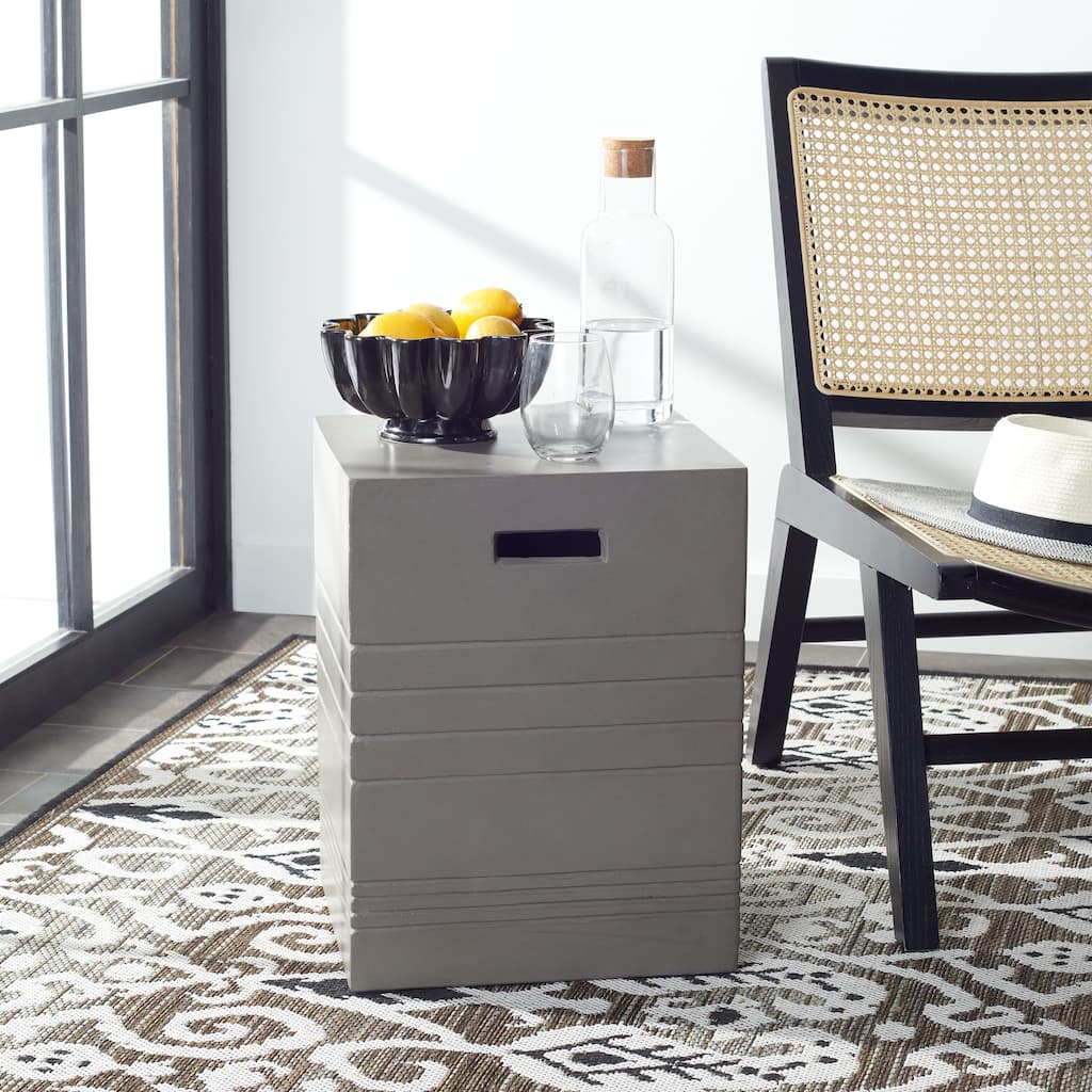 SAFAVIEH Outdoor Franziska Concrete Accent Stool - 13.78" W x 13.78" L x 18.11" H - 14Wx14Dx18H