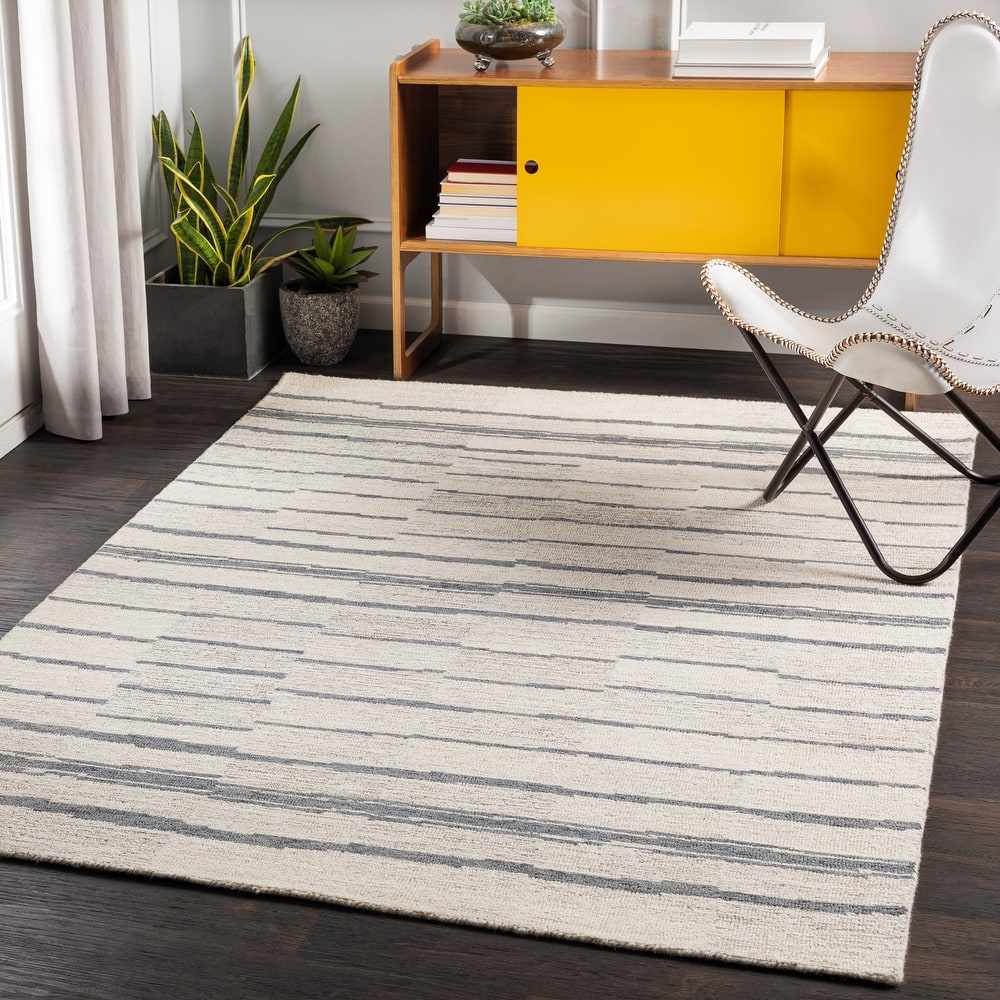 Livabliss Sierra Hand Tufted Geometric Wool Rug