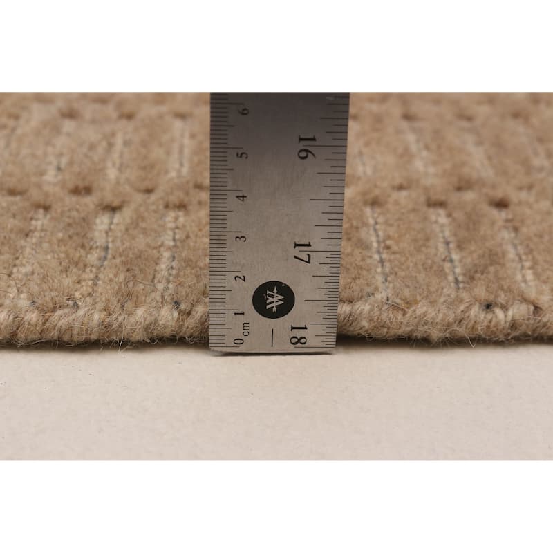 Kashkuli Gabbeh Tan Rug 6'8" x 9'6" - 6'8 x 9'6