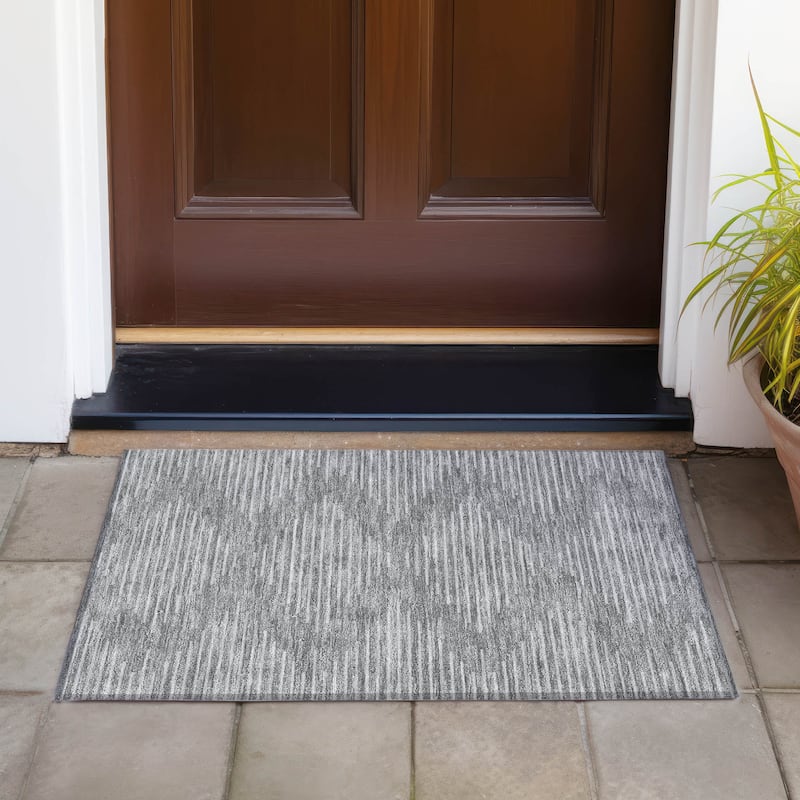 Machine Washable Indoor/ Outdoor Modern Stripe Chantille Rug - Charcoal - 1'8" x 2'6"