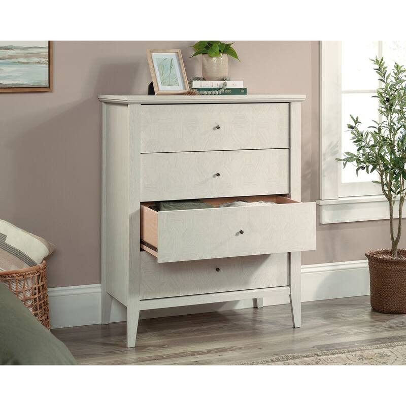 Larkin Ledge 4-Drawer Chest Go
