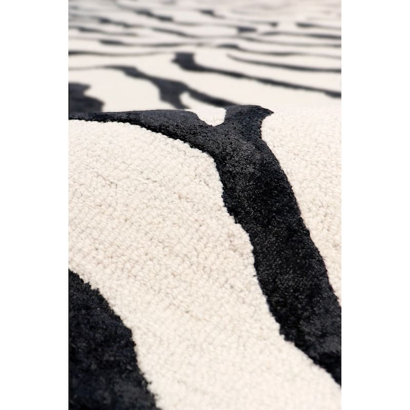 Pasargad Home Edgy Hand-Tufted Silk & Wool Area Rug