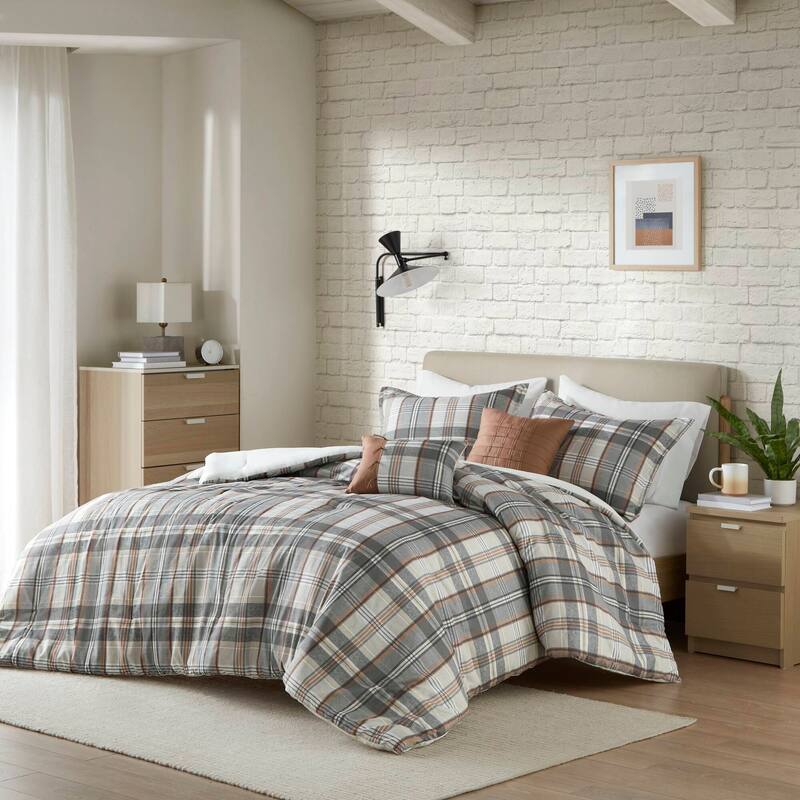 Intelligent Design Liam Plaid Comforter Set