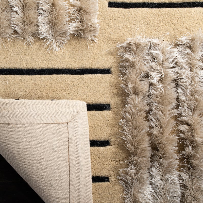 SAFAVIEH Handmade Soho Erwina N.Z. Wool/ Viscose Rug