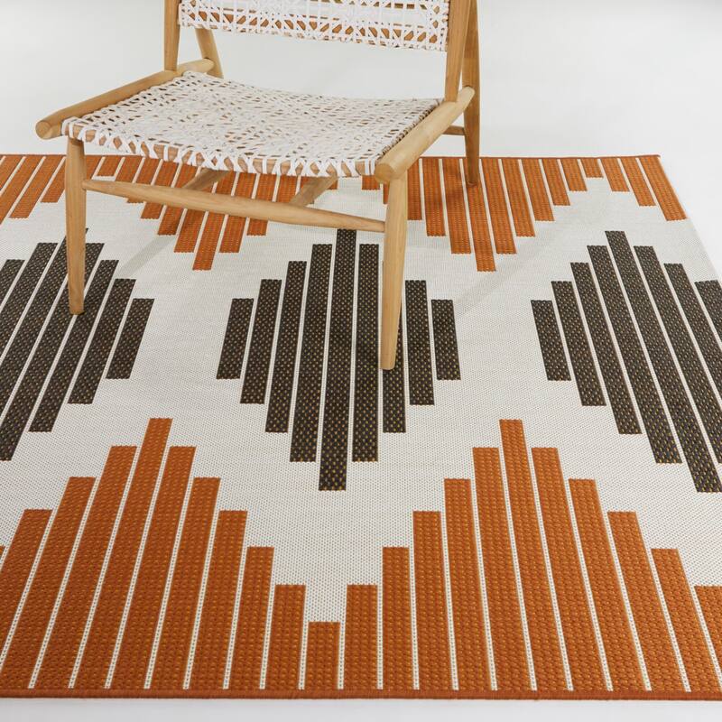 Barone Striped Trellis Indoor/Outdoor Area Rug - 5'3" x 7' - Orange