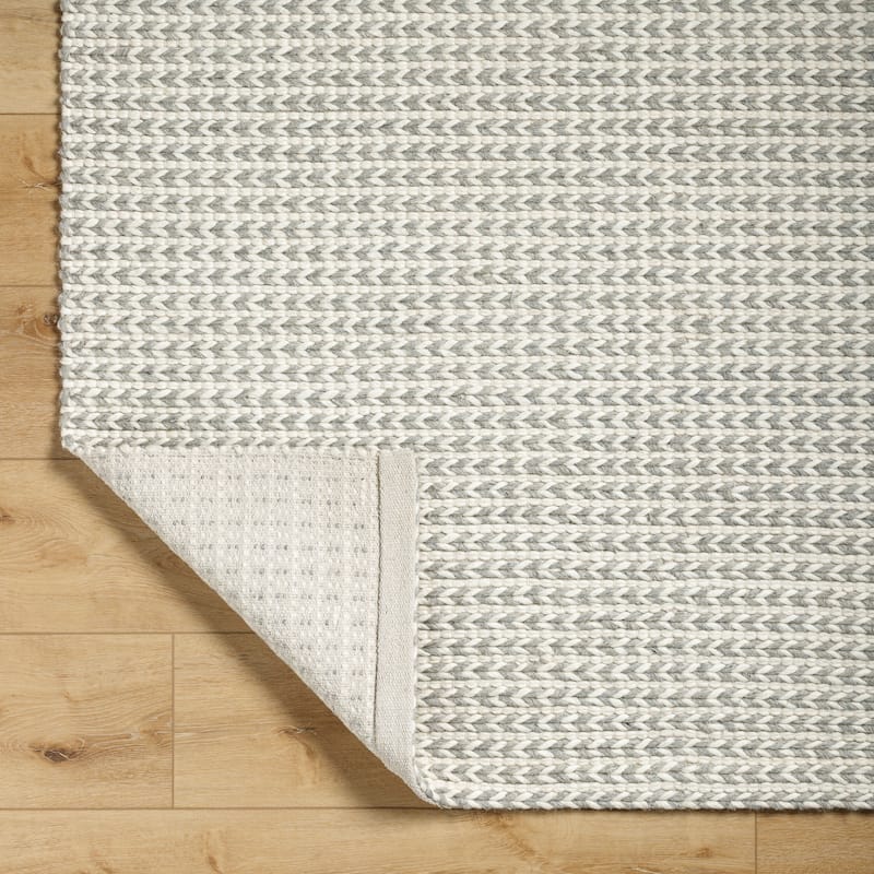 Livabliss Sundance Casual Dots Area Rug