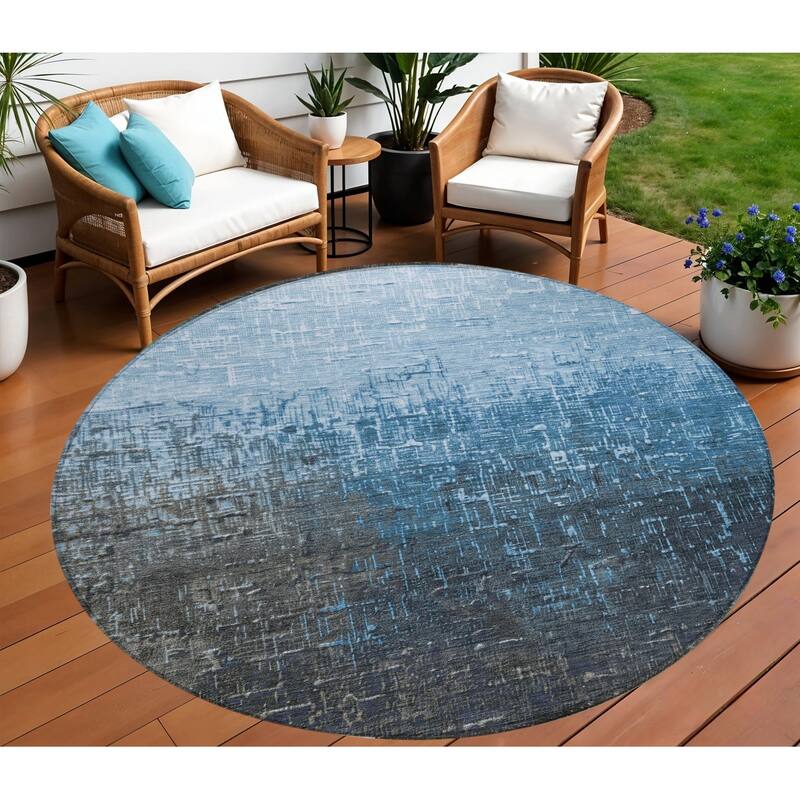 HomeRoots Ombre Transitional Rectangle Outdoor Rug - 8' Round
