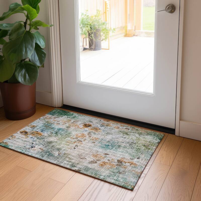 Machine Washable Indoor/ Outdoor Chantille Vanishing Floral Rug