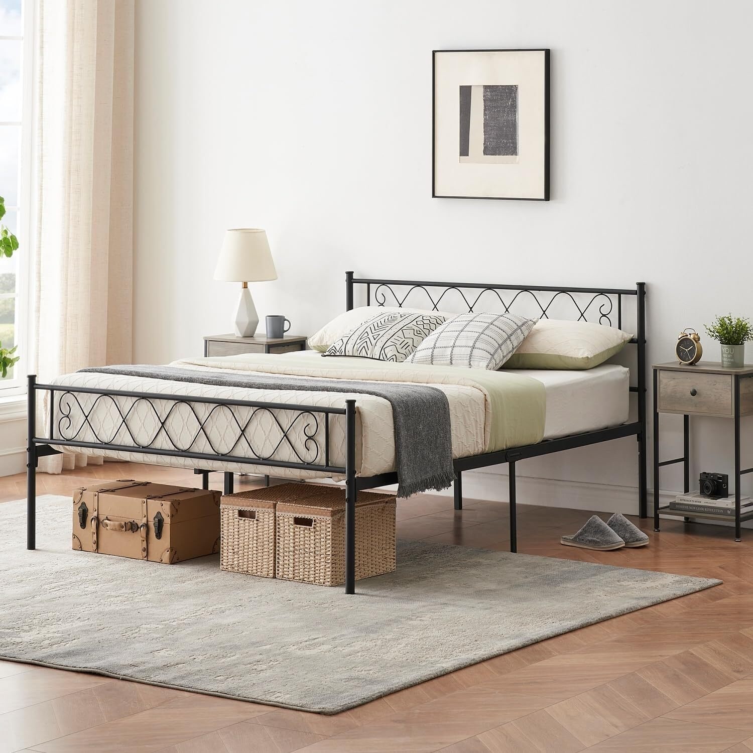 ー品販売  Bed Platform Metal Frame On - Footboard and Headboard with 小物