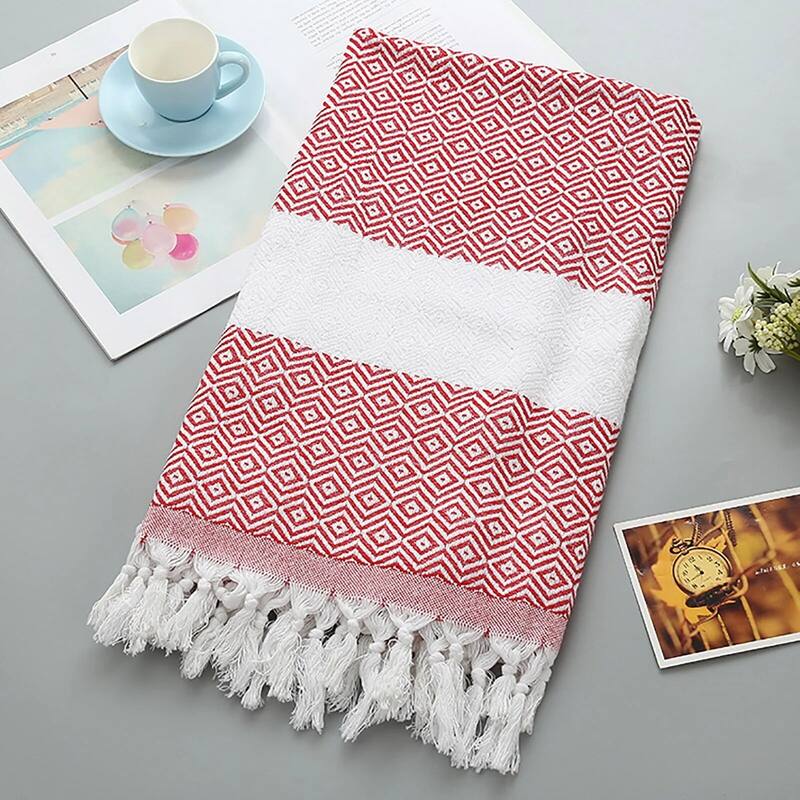 STP Goods Rombus Beach Cotton Blanket w/ Fringe - Red/Whtie