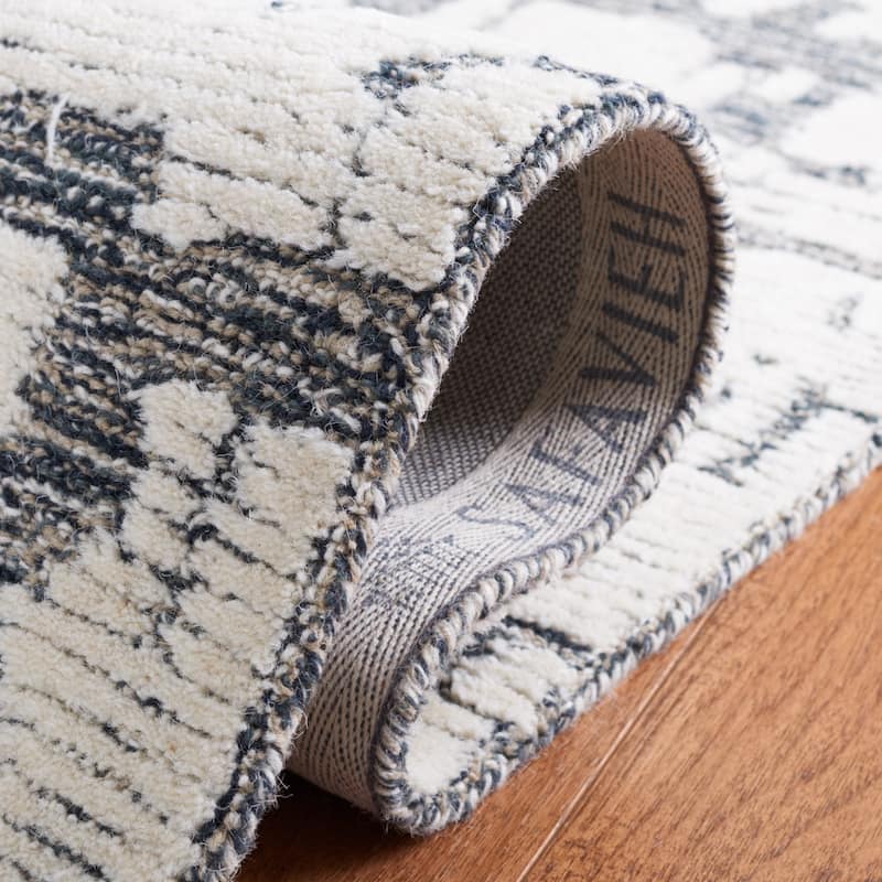 Martha Stewart by SAFAVIEH, Handmade Siun Abstract Wool Rug