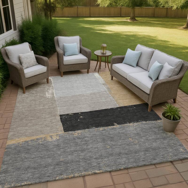 Machine Washable Indoor/ Outdoor Abstract Kraig Chantille Rug - Gray - 5' x 7'6"